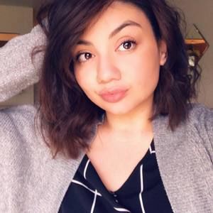 Meet your Posher, Adriana